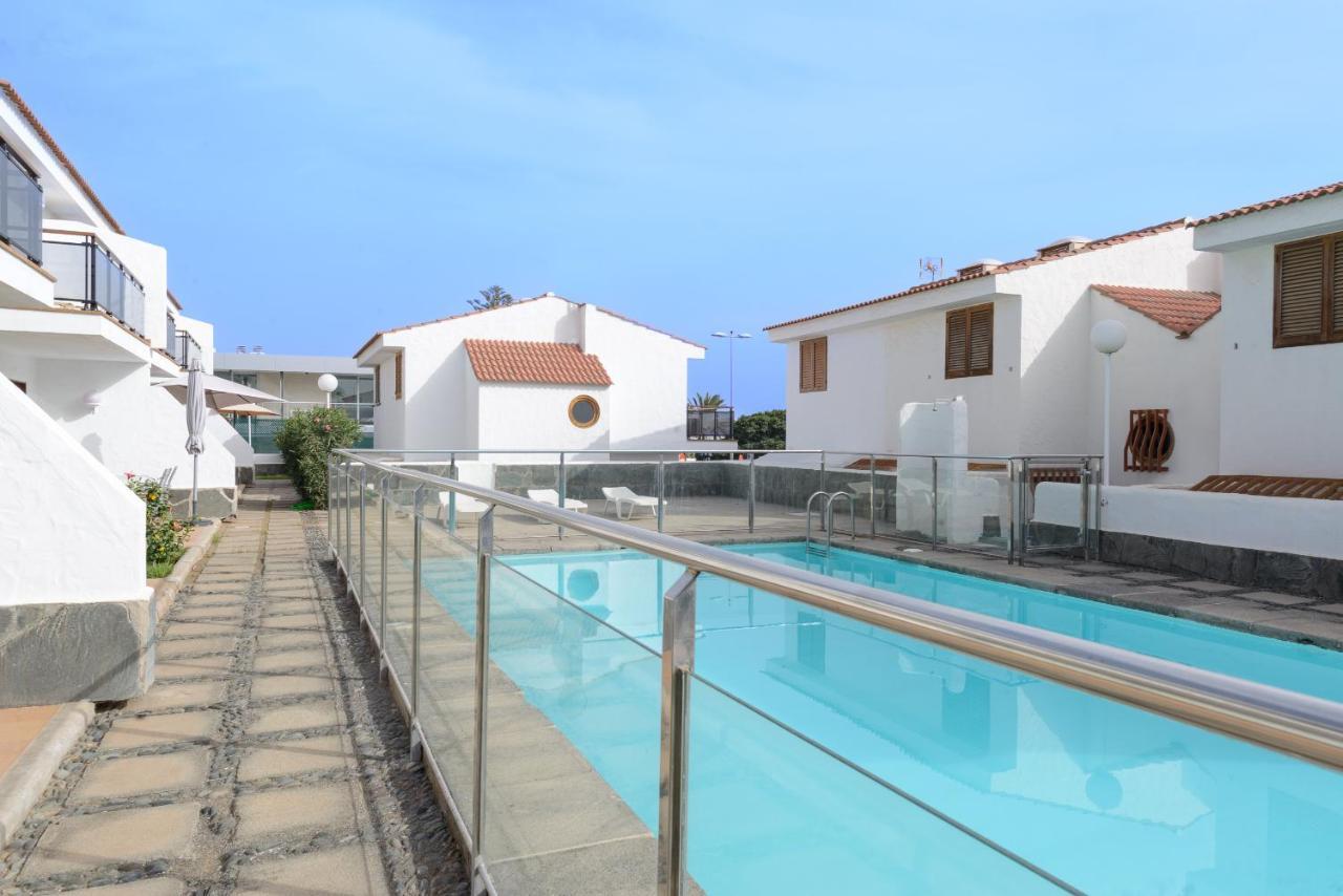 Bonito Bungalow Con Piscina Junto A La Playa San Bartolomé Buitenkant foto