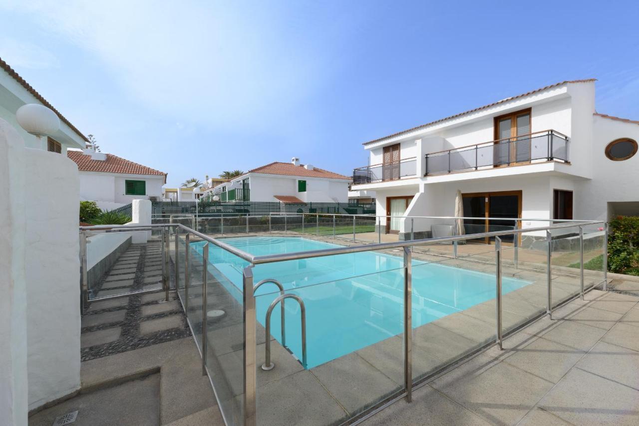 Bonito Bungalow Con Piscina Junto A La Playa San Bartolomé Buitenkant foto